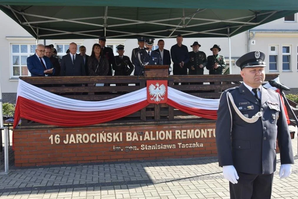 Święto Wojska Polskiego w 16. Jarocińskim Batalionie Remontu Lotnisk