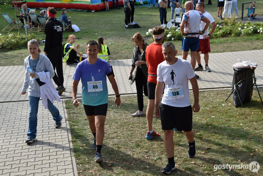 Ponad 100 zawodników na starcie. II Rodzinny Festiwal Biegowy w Gostyniu