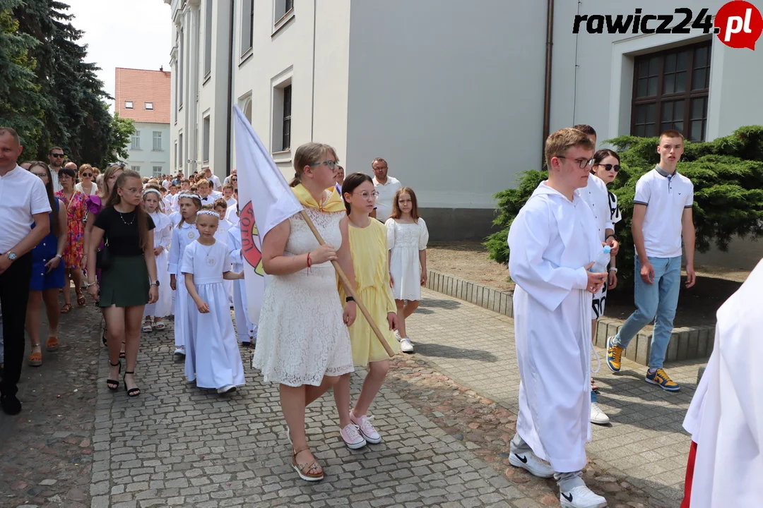 Rawicz. Procesja w Boże Ciało ulicami miasta (2023)