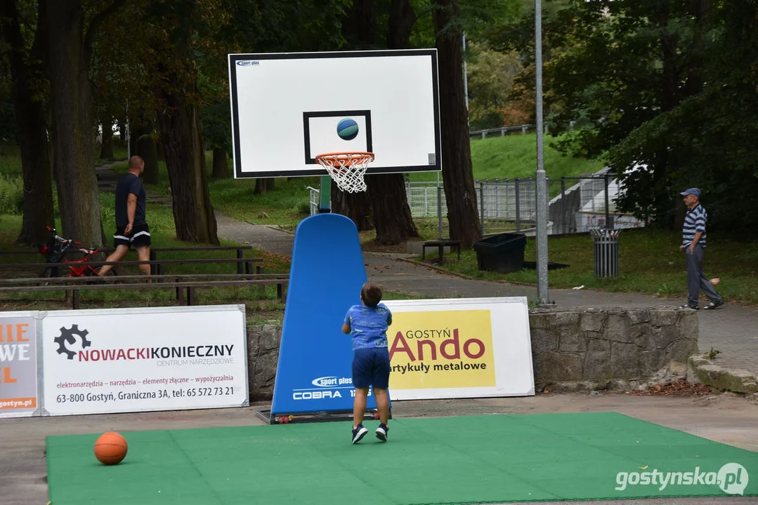 Miasteczko Sportowe w parku miejskim w Gostyniu