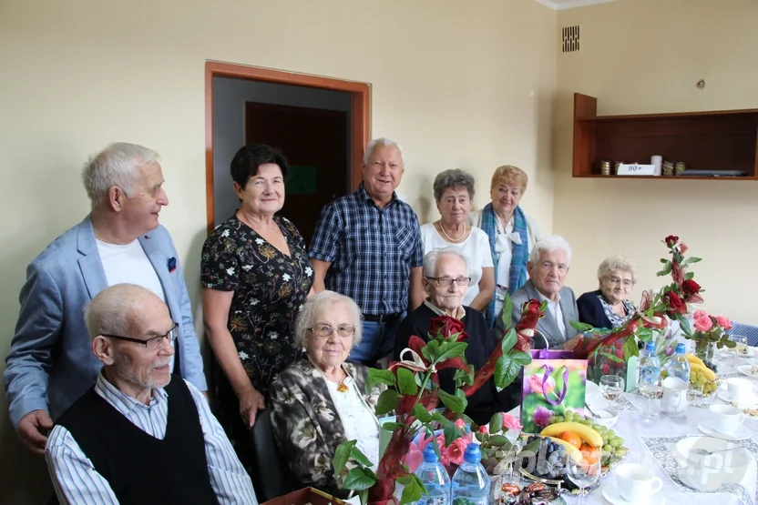 Seniorzy 90+ spotkali się w Pleszewie i opowiedzieli historie swojego życia - Zdjęcie główne