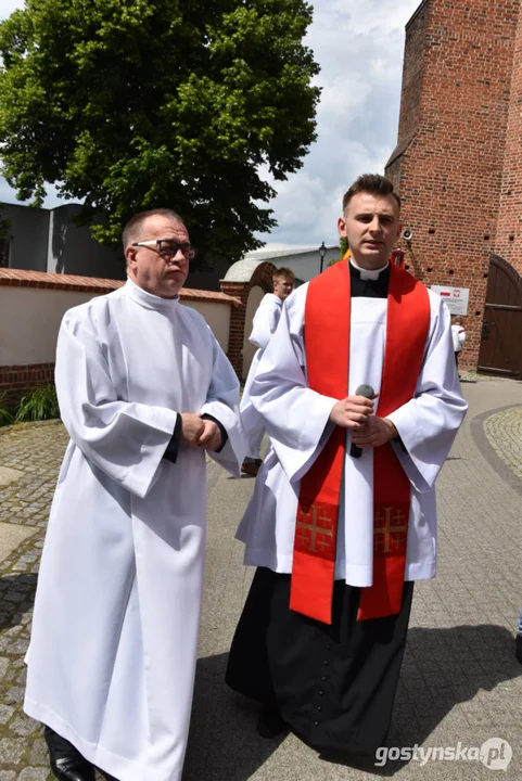 Uroczystość Pierwszej Komunii Świętej w parafii farnej w Gostyniu