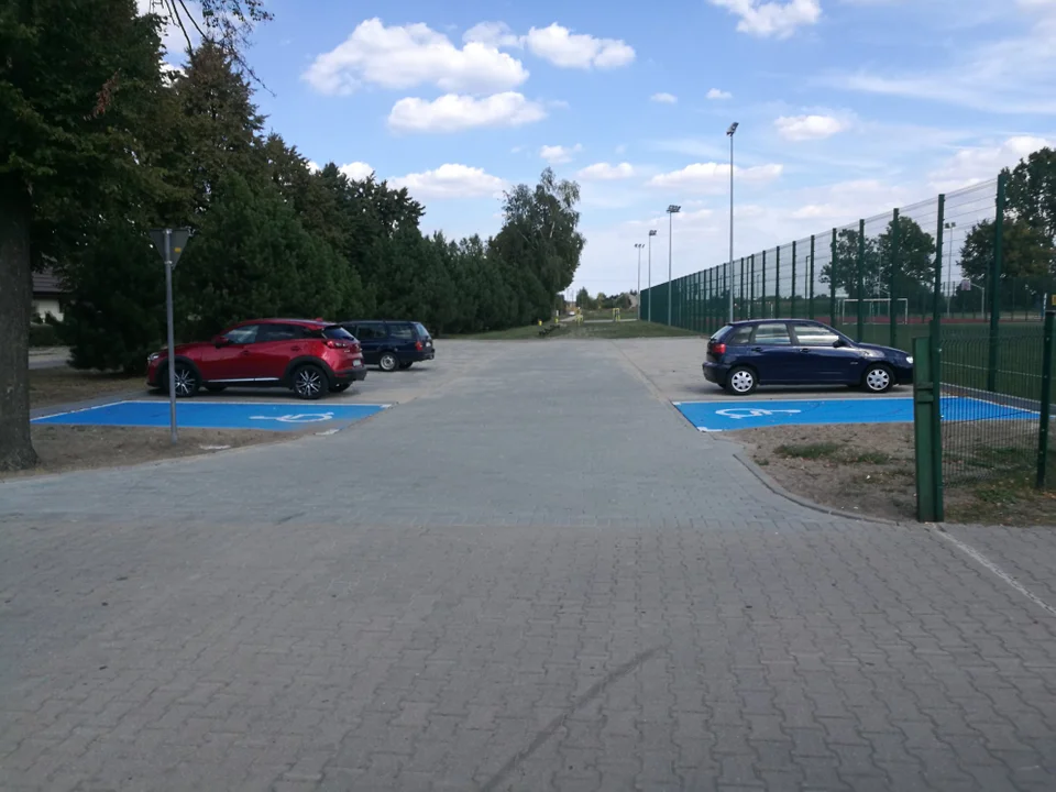 Parking przy Zespole Szkół w Choczu