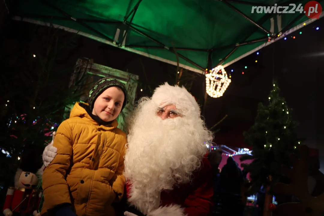 Spotkanie ze Świętym Mikołajem na Rawickim Jarmarku Bożonarodzeniowym