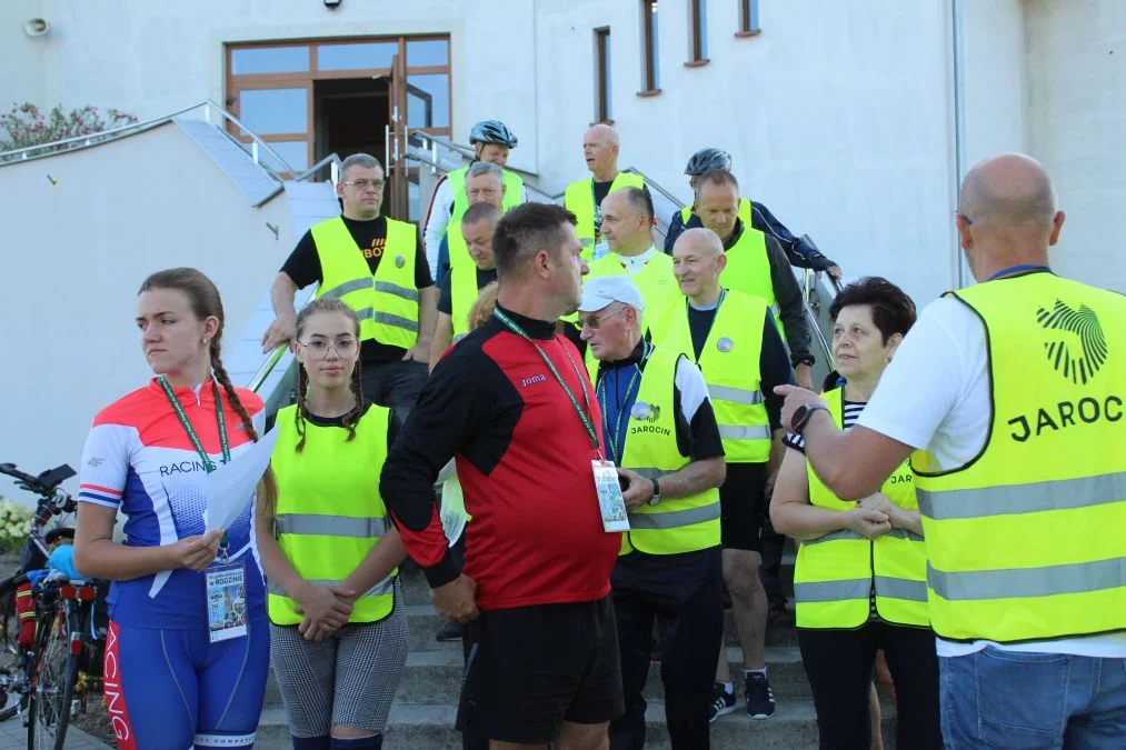 Rowerzyści z Jarocina wyruszyli w drogę na Jasną Górę