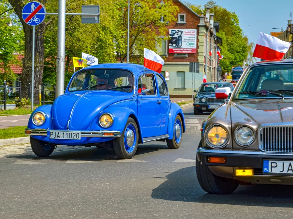 Majówka z klasykami. Pierwszy zlot pojazdów zabytkowych w Jarocinie