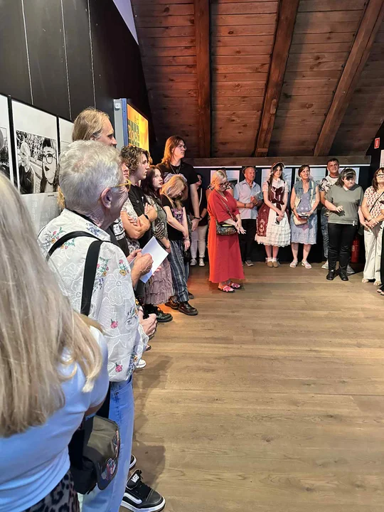 Wernisaż wystawy fotografii Franka Roosendaala "W drodze razem z muzyką rockową"