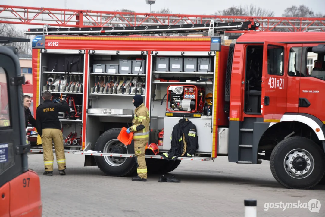 Ćwiczenia zastępów JRG oraz strażaków ochotników w zakładzie przetwórstwa spożywczego Pudliszkach