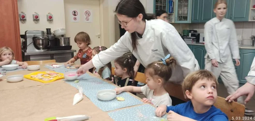 Zajęcia dla przedszkolaków w Zespole Szkół Ponadpodstawowych nr 1 w Jarocinie