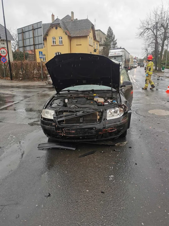 Krotoszyn. Zderzenie dwóch samochodów osobowych