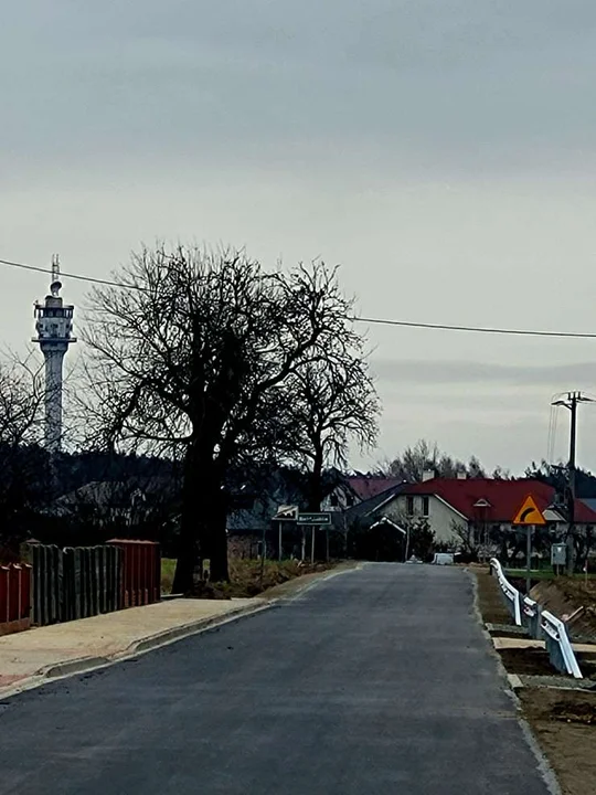 Zakończyła się przebudowa drogi Żerków - Bieździadów