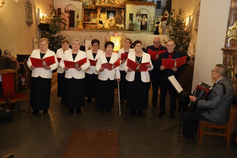 Kobylin. Przegląd kolęd w Sanktuarium Matki Bożej Przy Żłóbku [ZDJĘCIA] - Zdjęcie główne