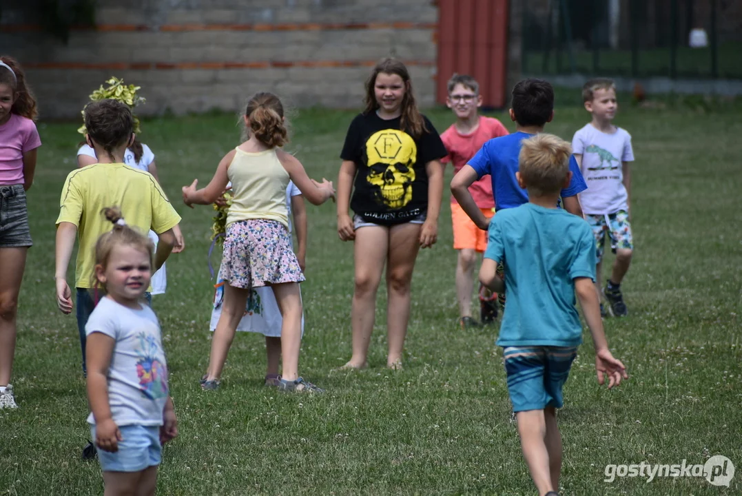 Tabor Wielkopolski 2023 w Starej Krobi. Dzieci stworzyły własną legendy. Starzy gotowali, śpiewali i tańcowali