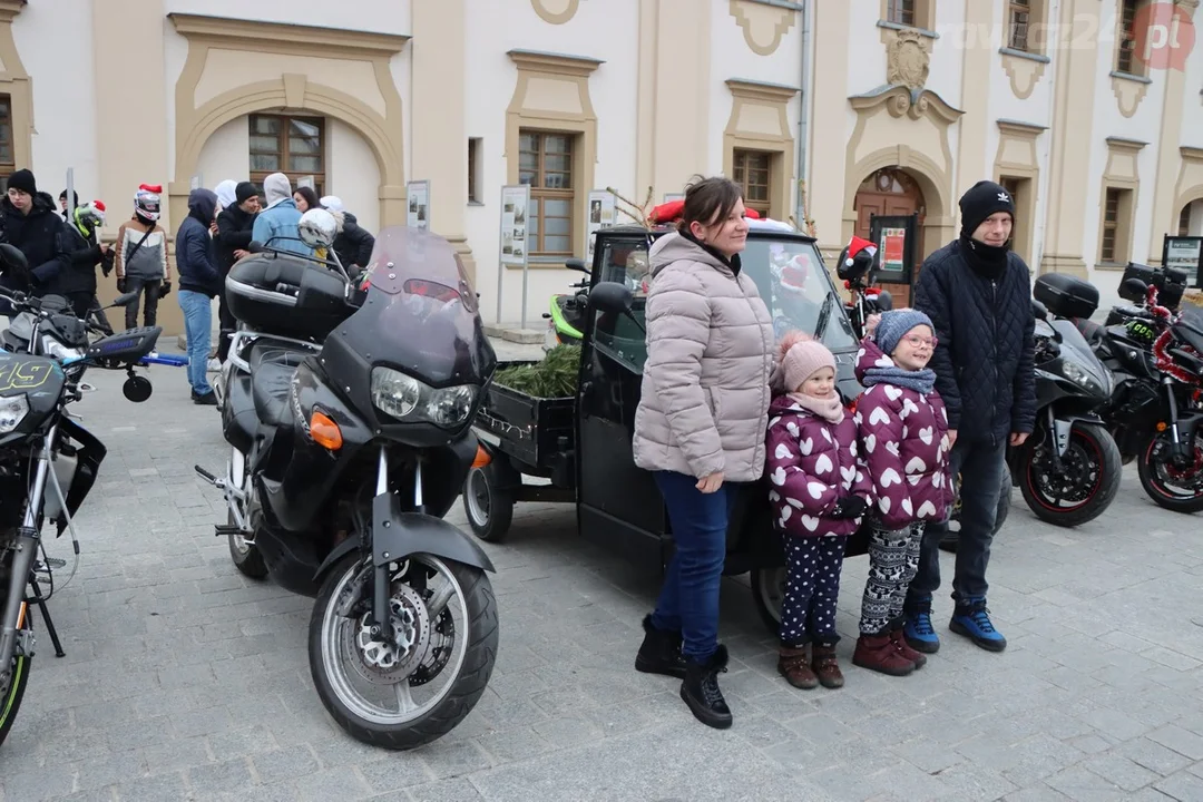 Motomikołaje w Rawiczu - Drugi dzień Jarmarku Bożonarodzeniowego