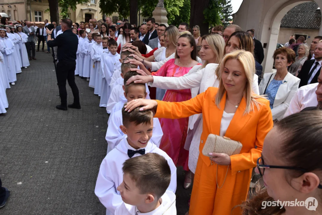 Uroczystość Pierwszej Komunii Świętej w parafii farnej w Gostyniu