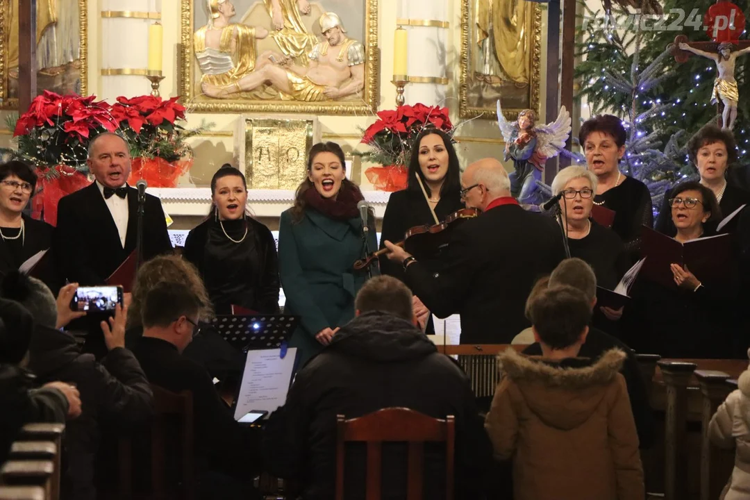 Rawicz. Zagrali i zaśpiewali kolędy i pastorałki dla Tosi