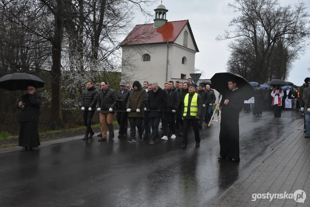 Miejska Droga Krzyżowa 2023 w Gostyniu