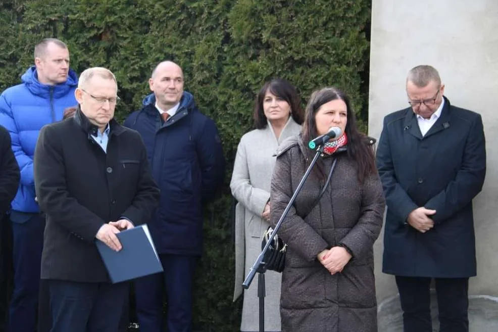 Otwarcie i nadanie imienia rondu w Zalesiu