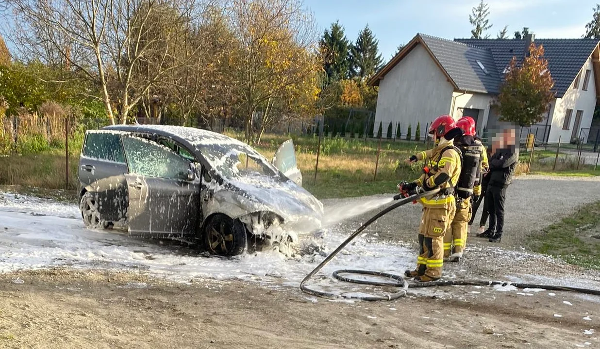 Pożar auta w Pleszewie