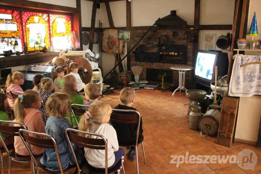 Przedszkolaki z "Misia Uszatka" w muzeum piekarstwa