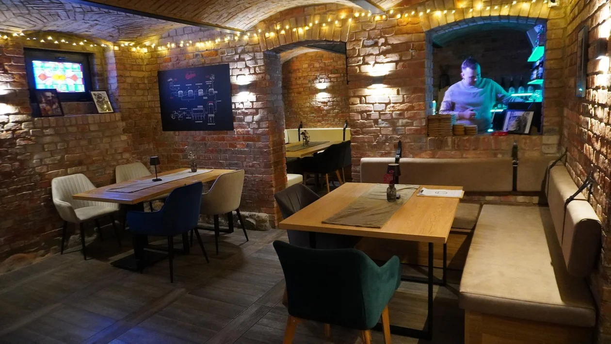 Nowa restauracja w Krotoszynie. Wyjątkowe wieczory tematyczne, muzyka na żywo i sezonowe menu [ZDJĘCIA]