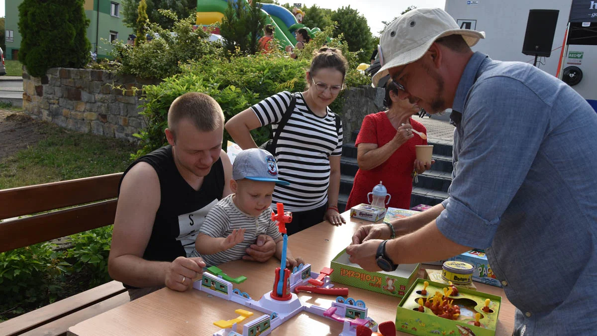 Piknik pod Hutnikiem - impreza plenerowa w Gostyniu, na zakończenie kadencji rady Osiedla Tysiąclecia