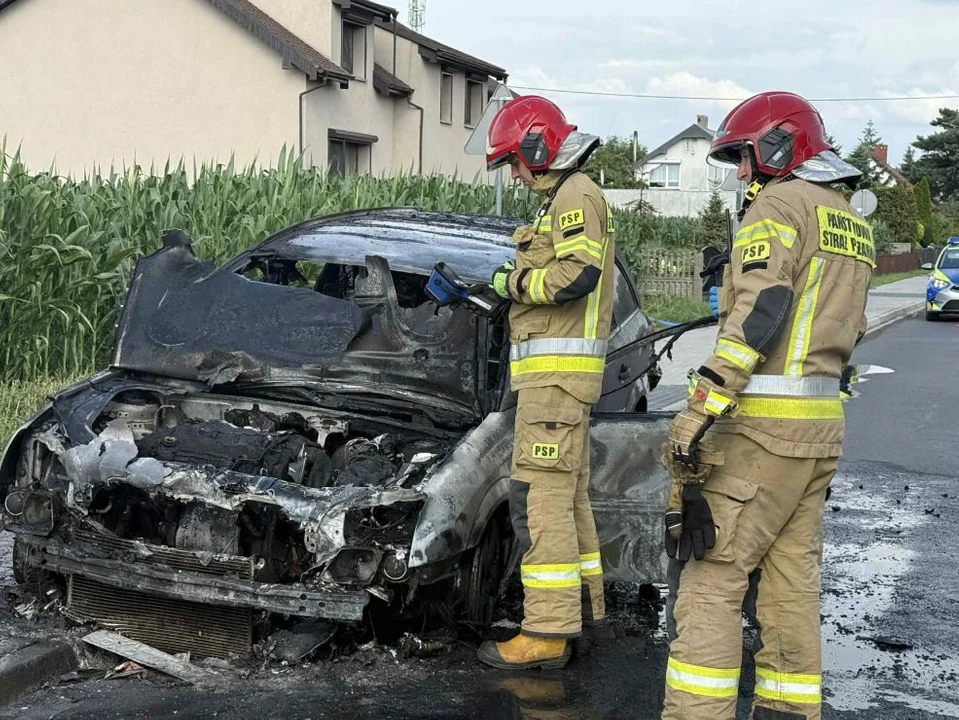 Pożar auta na ul. Siedlemińskiej w Jarocinie