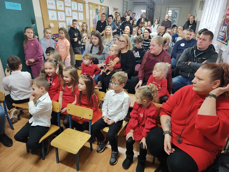 34. Finał Wielkiej Orkiestry Świątecznej Pomocy w Szkole Podstawowej w Kuźni - Zdjęcie główne