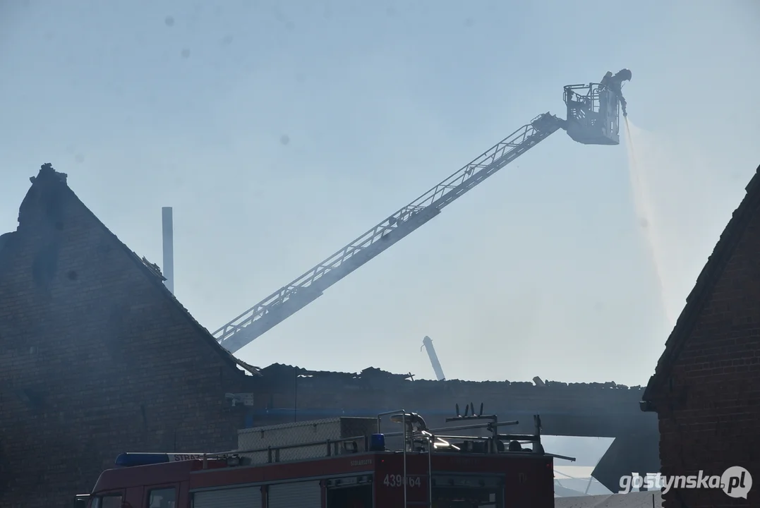 Pożar hali zakładu ślusarskiego w Czeluścinie