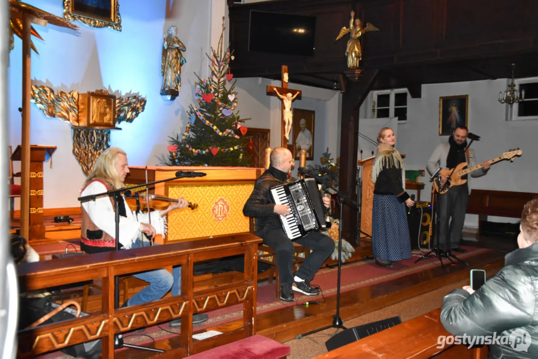 Koncert kolęd - zespół Tryptyk w Piaskach Wlkp.