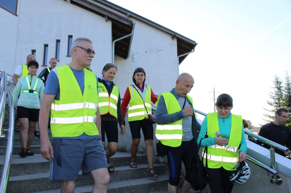 Rowerzyści z Jarocina wyruszyli w drogę na Jasną Górę