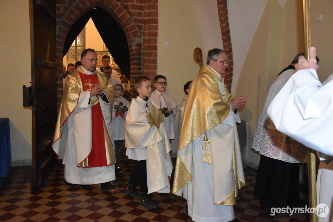 Otwarcie Kaplicy Wieczystej Adoracji we farze Gostyniu. Biskup Zdzisław Fortuniak w Gostyniu