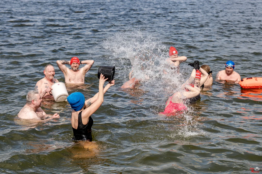 Tradycji stało się zadość! Lany poniedziałek nad gołuchowskim zalewem