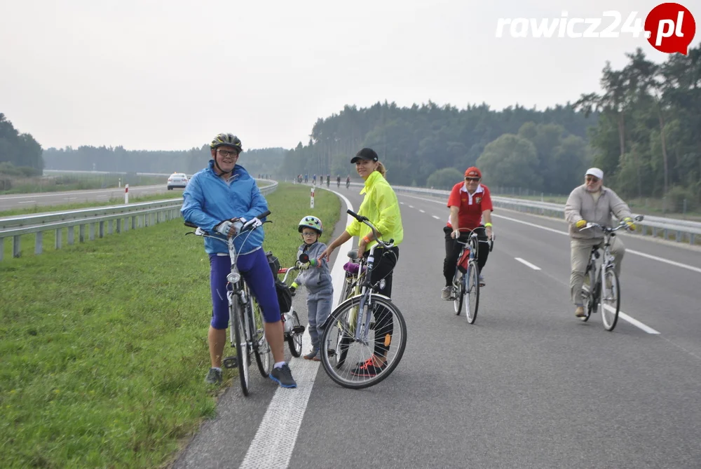 Rowerzyści, rolkarze i piesi opanowali S5 (ZDJĘCIA Z 2014 ROKU)