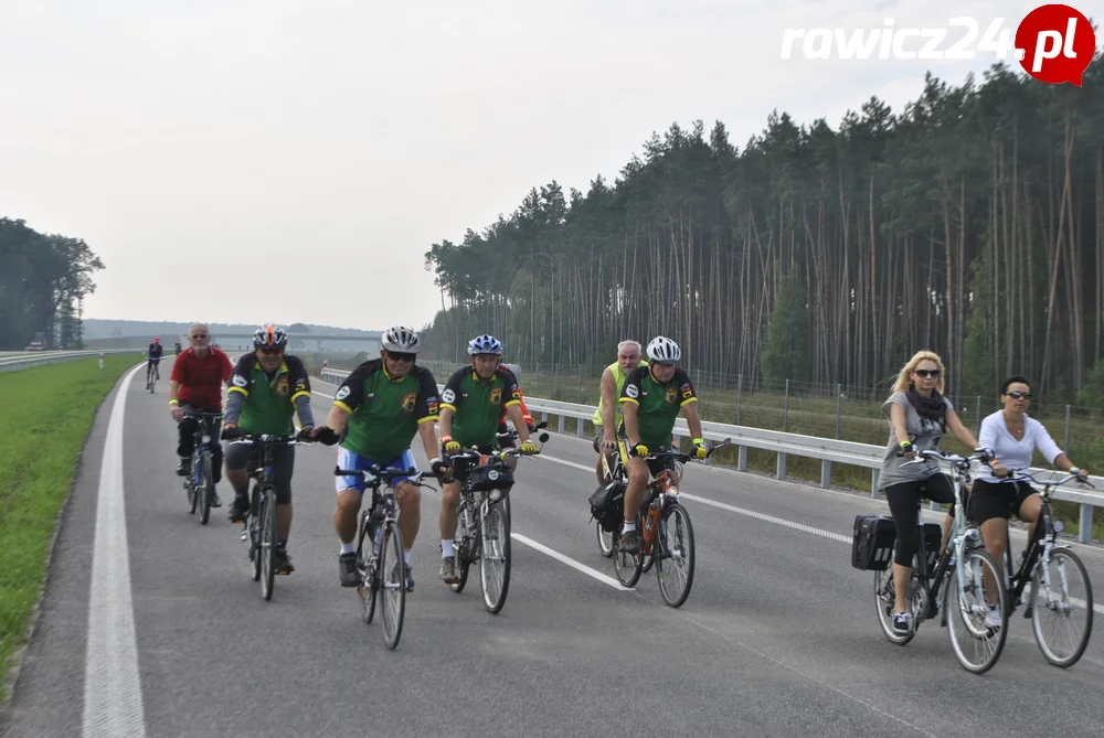 Rowerzyści, rolkarze i piesi opanowali S5 (ZDJĘCIA Z 2014 ROKU)