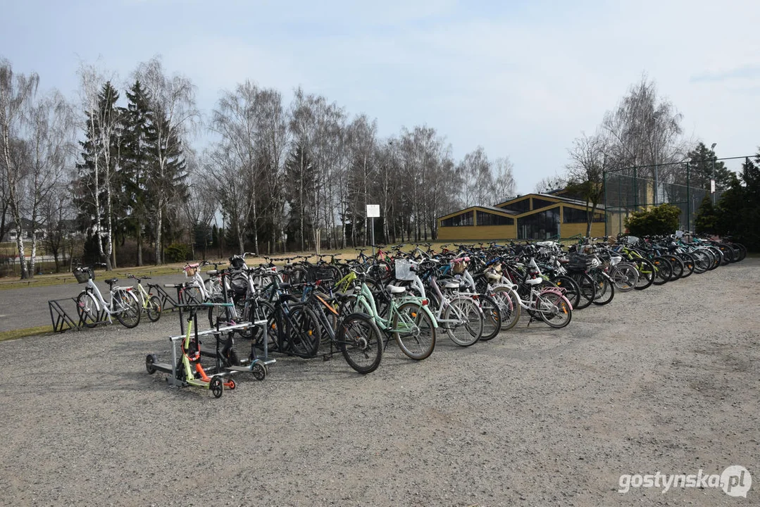 Skradziono hulajnogi z terenu szkoły podstawowej w Krobi