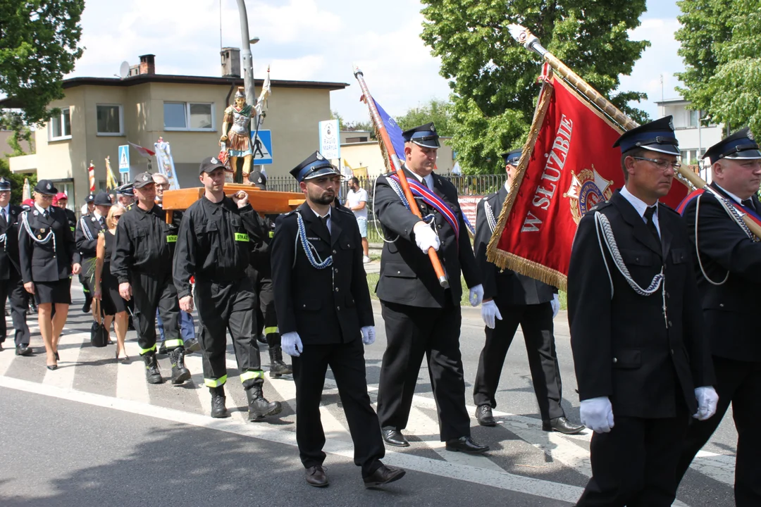 Odpust w parafii św. Floriana w Pleszewie. Strażacy uczcili swojego patrona - Zdjęcie główne