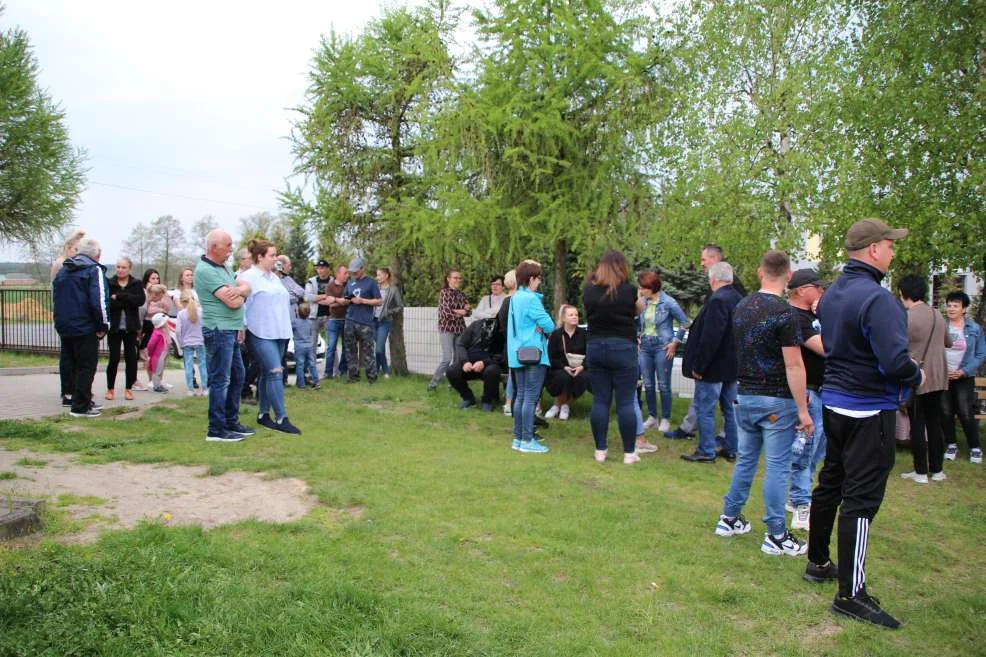 Protest przeciwko budowie ogromnej obowy w Kadziaku