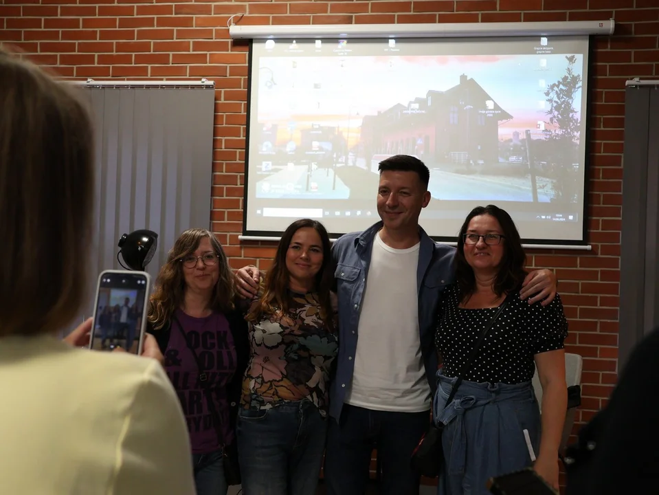 Michał Cessanis był  gościem pleszewskiej biblioteki