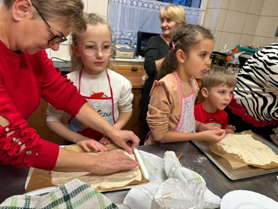 Dzień Babci w Klubie Społecznym w Wilkowyi