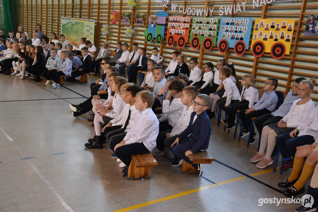 Pasowanie pierwszoklasistów w Szkole Podstawowej nr 1 w Gostyniu