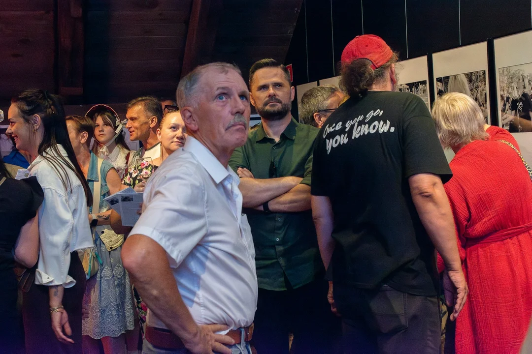 Wernisaż wystawy fotografii Franka Roosendaala "W drodze razem z muzyką rockową"