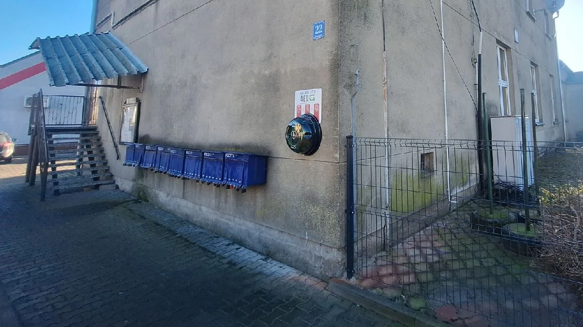 Do 20 defibrylatorów wzrosła liczba AED w gminie Krobia. A to nie wszystkie urządzenia ratujące życie na terenie samorządu - Zdjęcie główne