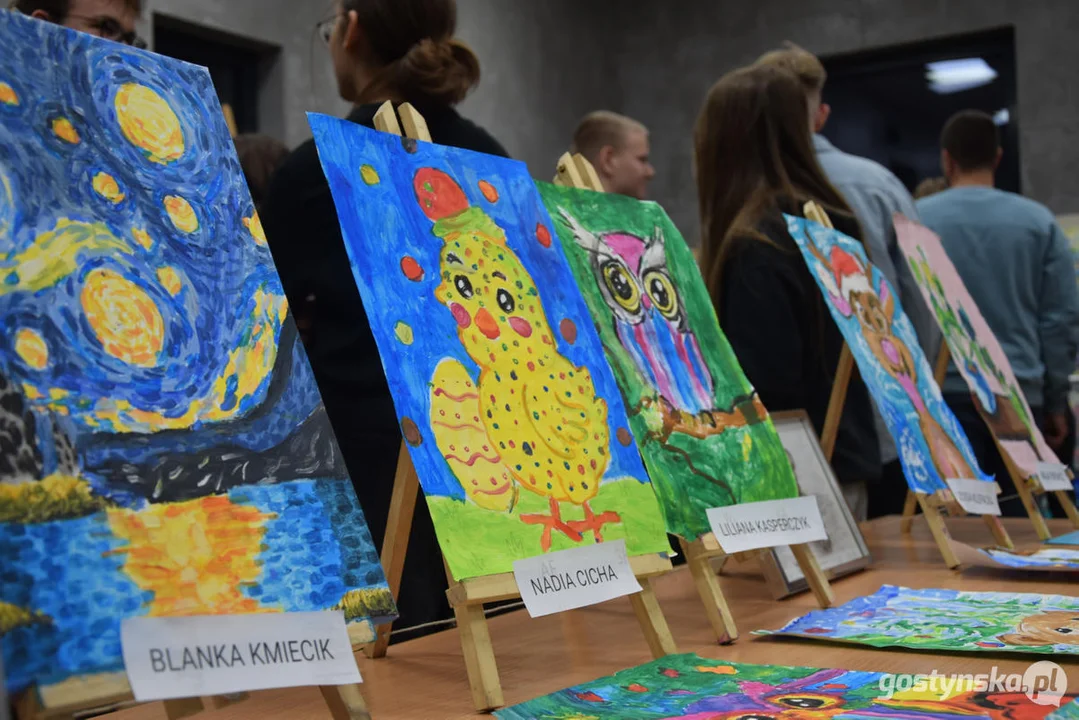 Wernisaż prac uczniów Tatjany Bartków w KROB_KULT