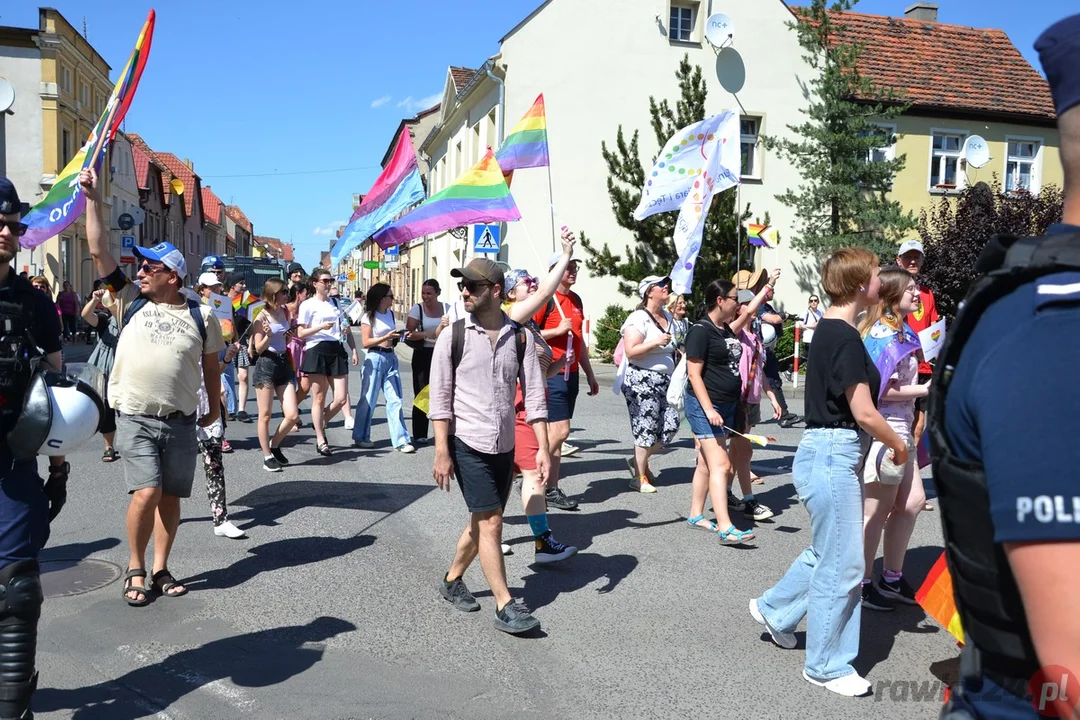 Marsz Równości i kontrmanifestacje w Rawiczu