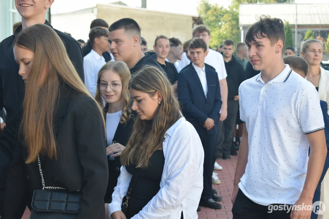 Rozpoczęcie roku szkolnego 2025/2025 w ZSOiZ w Krobi