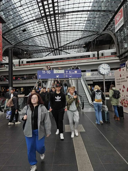 Uczniowie Zespołu Szkół Ponadpodstawowych nr 2 w Jarocinie na praktykach w Niemczech