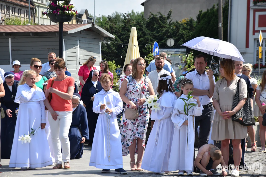 Gostyń - Boże Ciało 2023 - procesja ulicami miasta