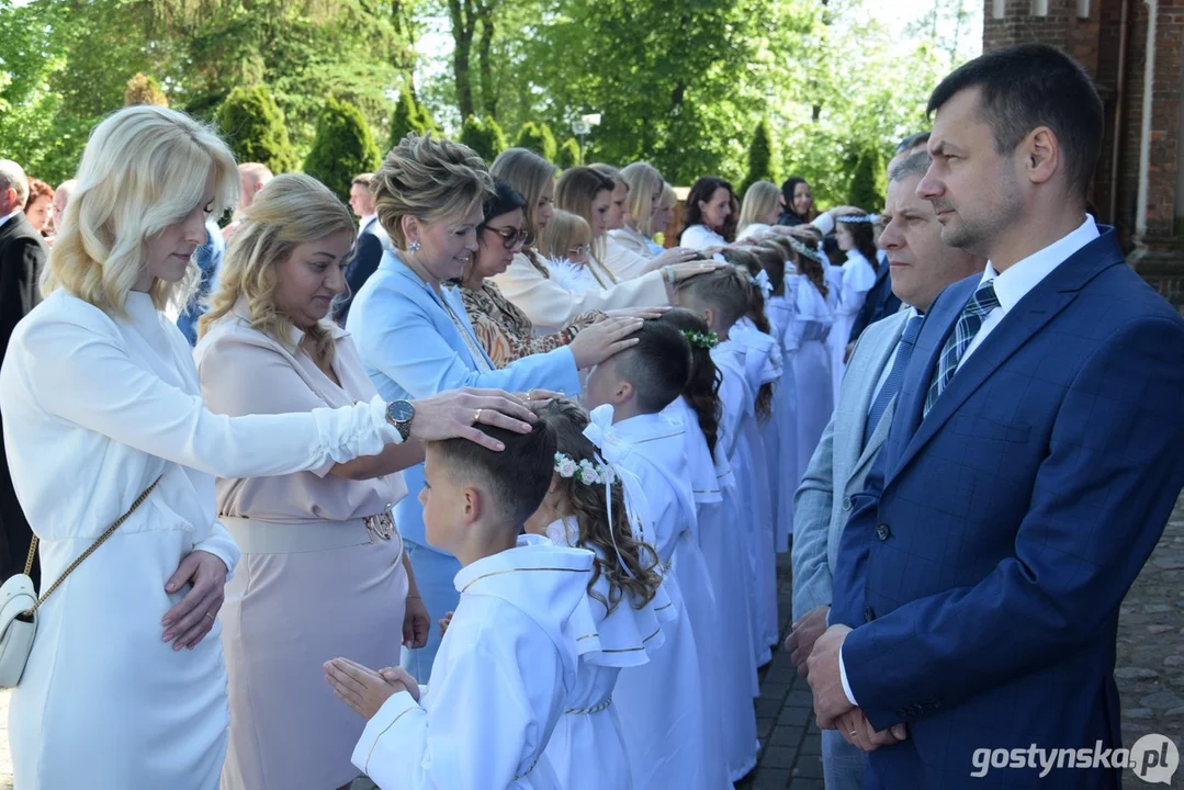 I Pierwsza Komunia Św. w parafii pw. św. Jadwigi w Pępowie