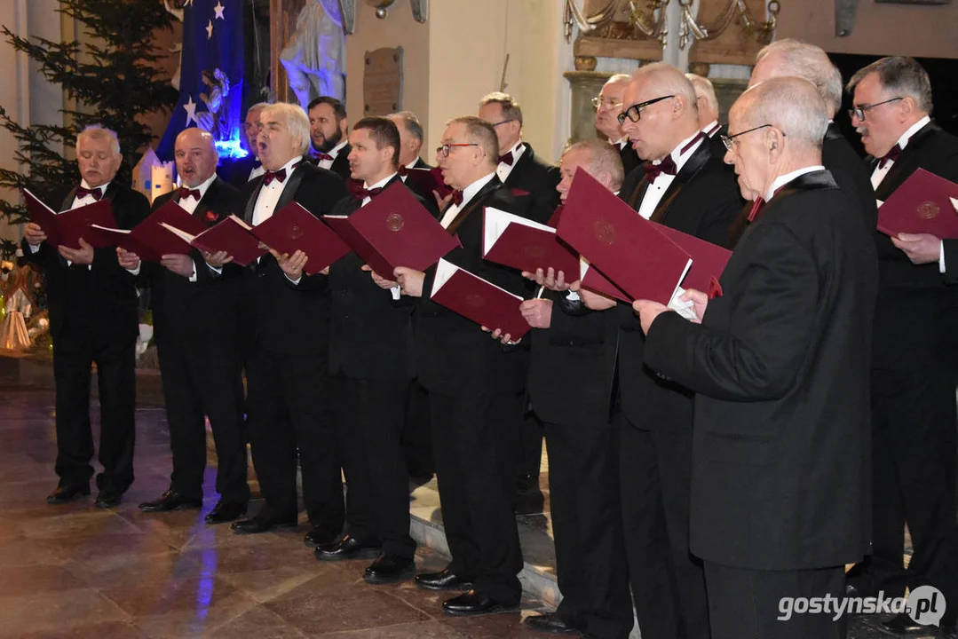 Chór Słowiki 60 - koncert kolęd w kościele na Zdzieżu w Borku Wlkp.